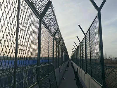 巡邏道隔離網圖片6