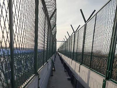 巡邏道隔離網圖片7